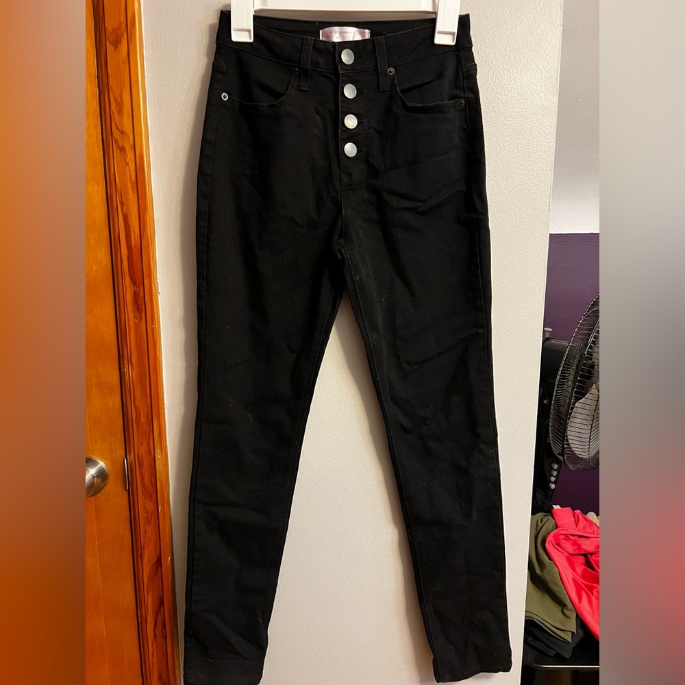 No Boundaries High Rise Skinny Jeans